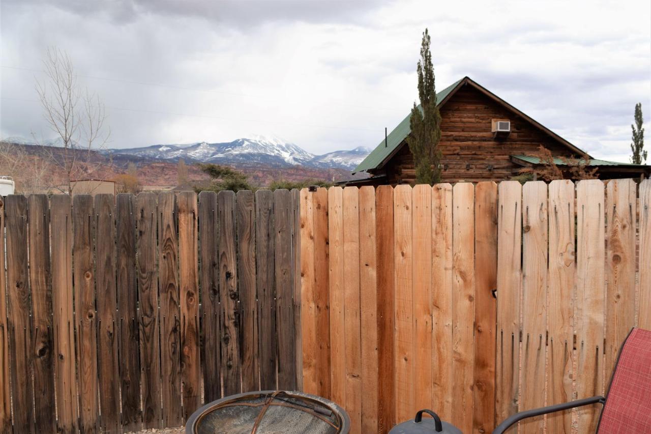 St Dane'S Desert Juniper Cabin Moab Exterior photo